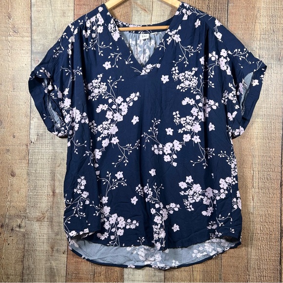 GAP Tops - GAP Navy Pink Floral Blouse XL Classic Boho Short Sleeve V Neck Rayon Top